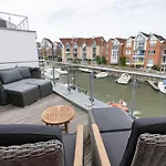 度假居 Marina 22 *