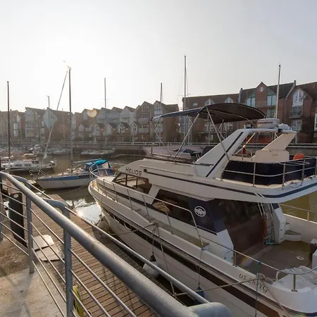 Marina 22
